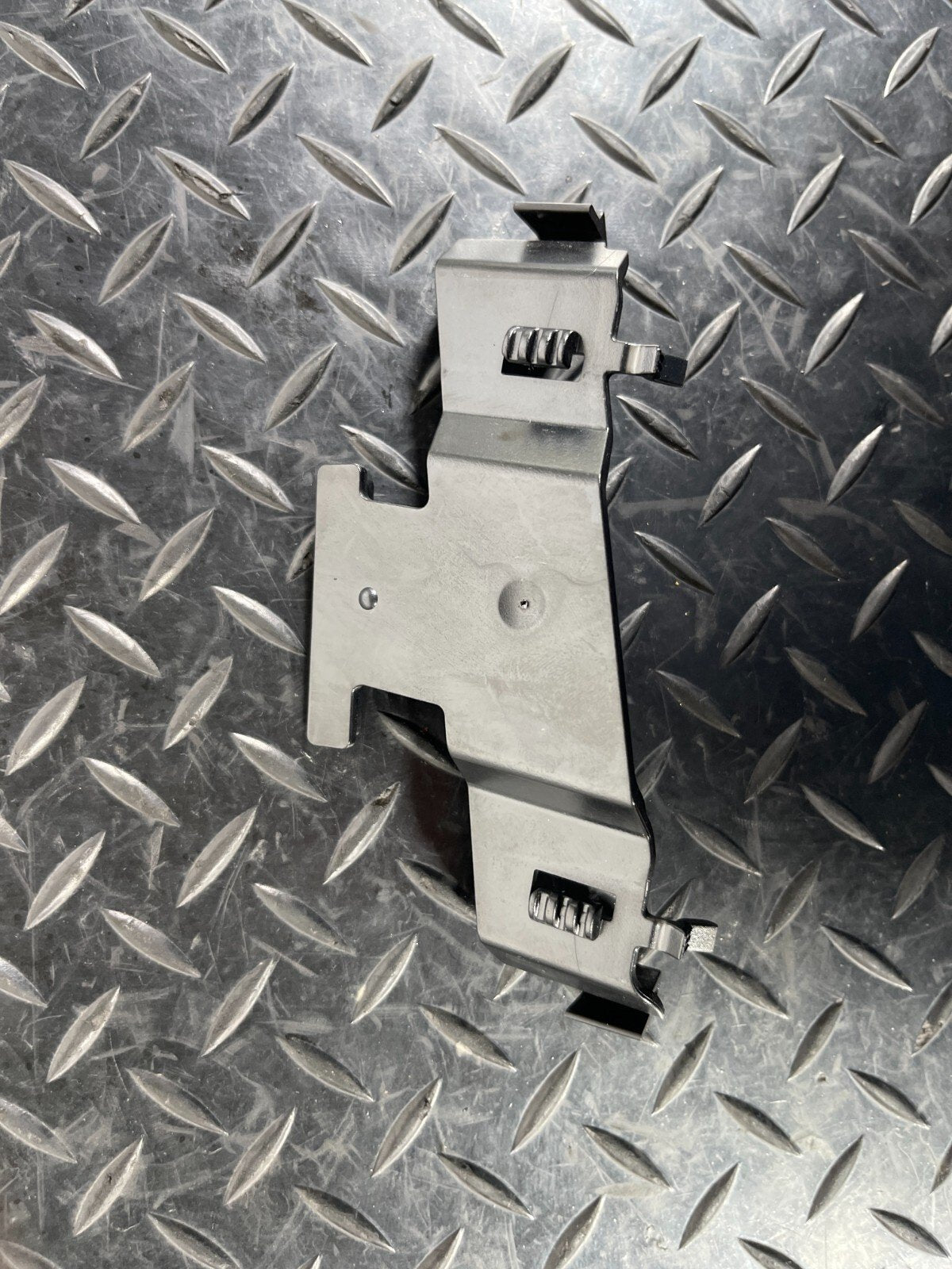 16-23 AUDI A5 F5 SPORTBACK S-LINE B-Pillar Trim Panel Bracket Upper 8W8867191