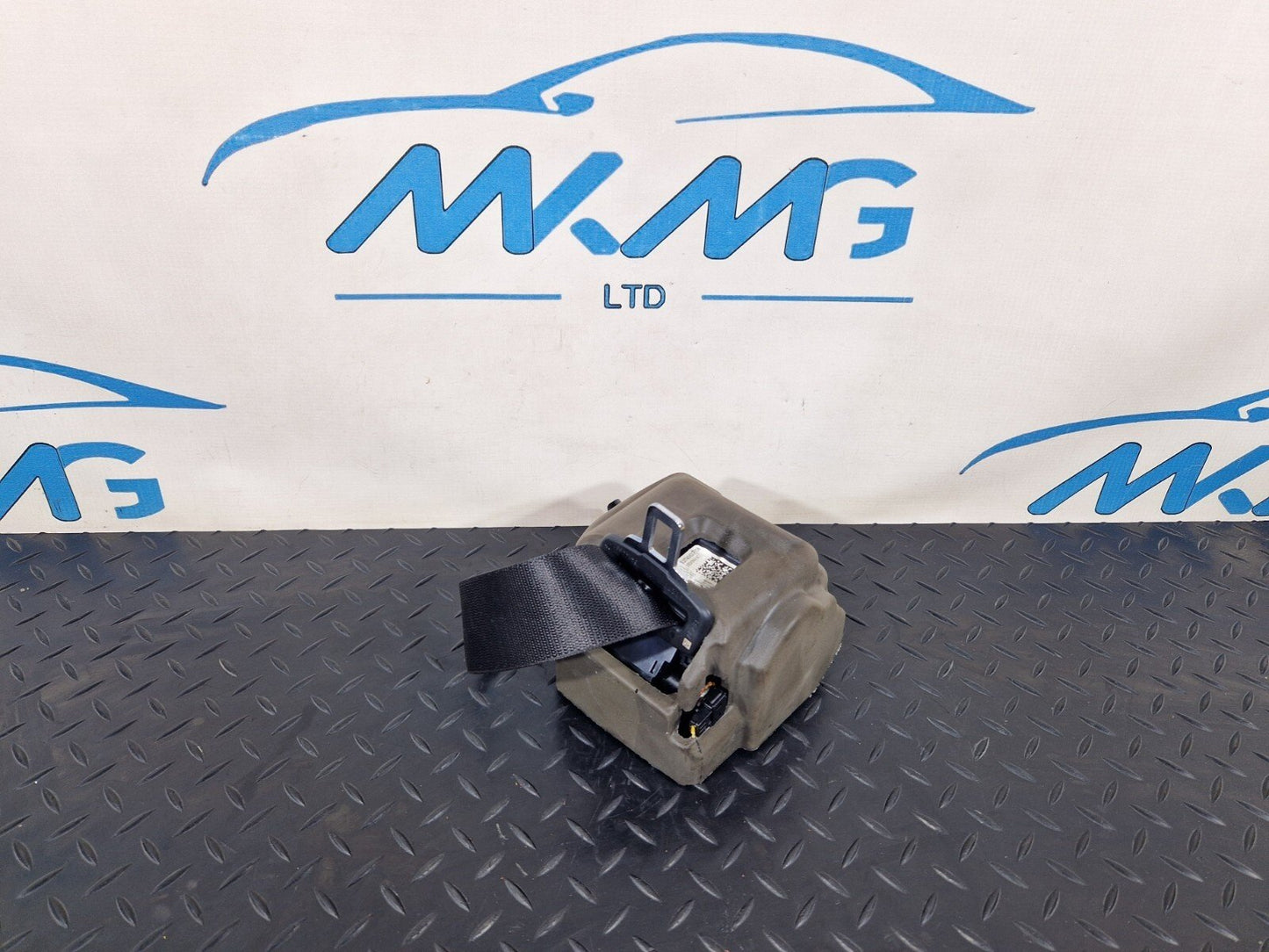 20-24 BMW 1 SERIES F40 GENUINE SEAT BELT REAR LEFT PASSENGER  SIDE 7456277