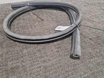 Audi A5 8W Front Right O/S Driver Body Door Rubber Seal 8W7831707