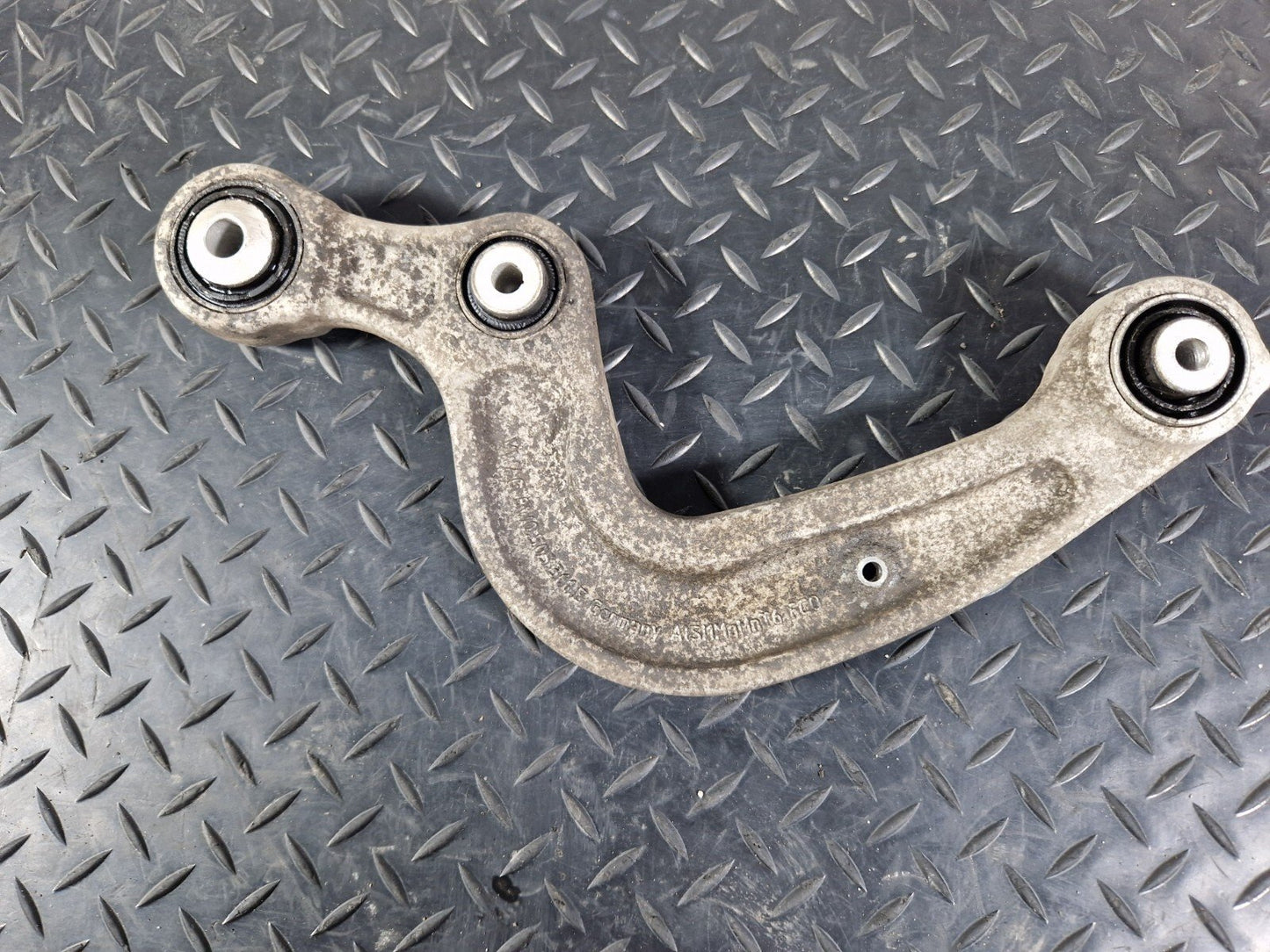 GENUINE AUDI A4 B9 A5 S5 F5 REAR LEFT OR RIGHT CONTROL ARM 8W0505361E