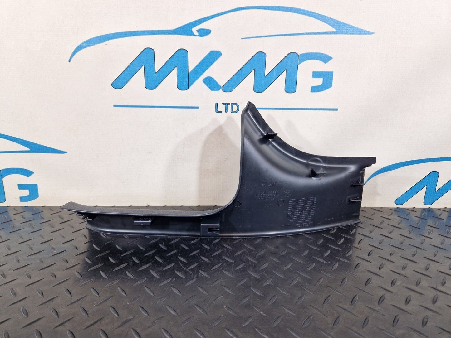 14-21 MERCEDES BENZ W205 REAR RIGHT SIDE INNER SILL COVER PANEL A2056860336