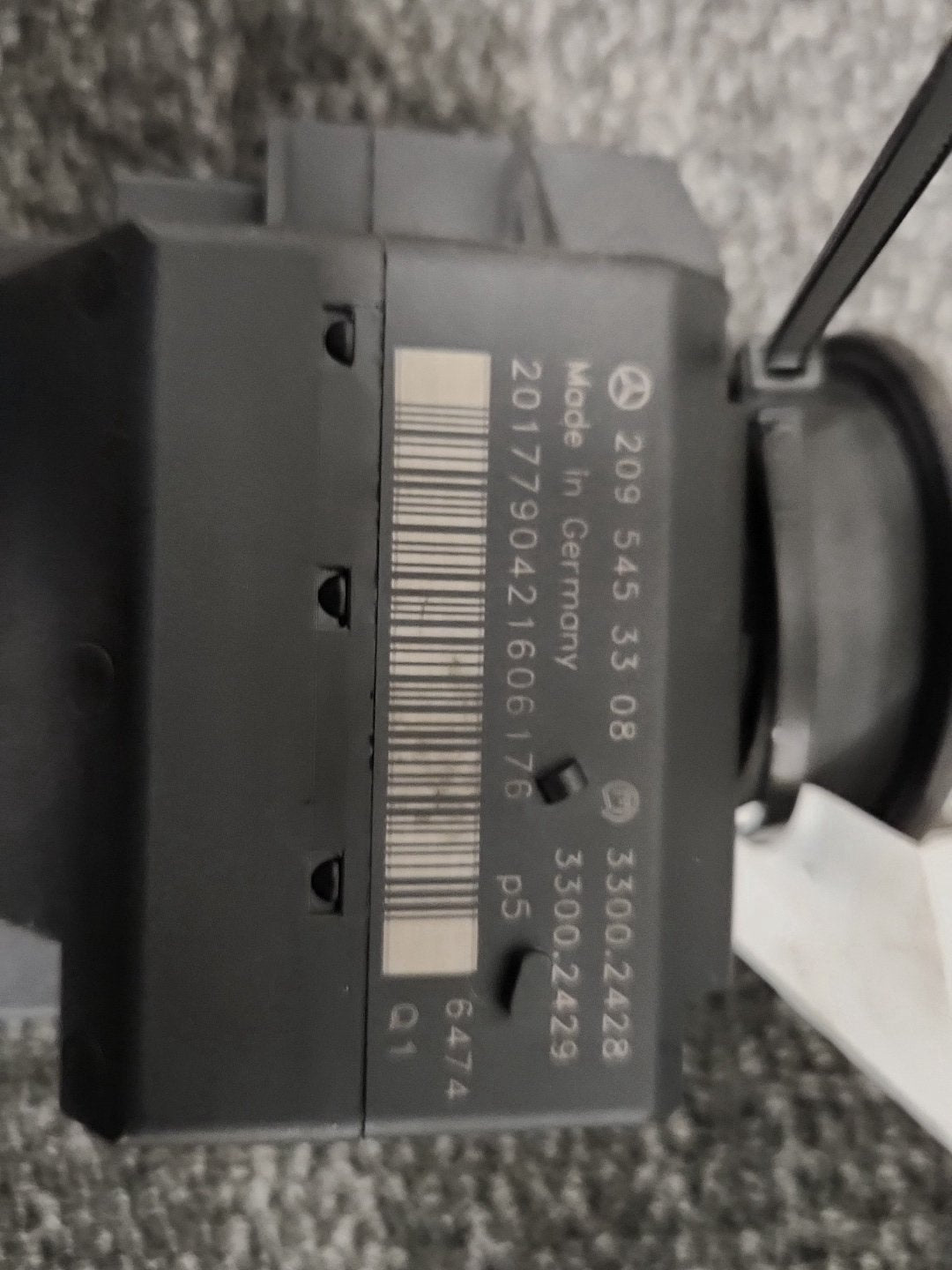Mercedes-Benz CLK200 CLK-Class C209 Convertible Ignition With Key A2095453308
