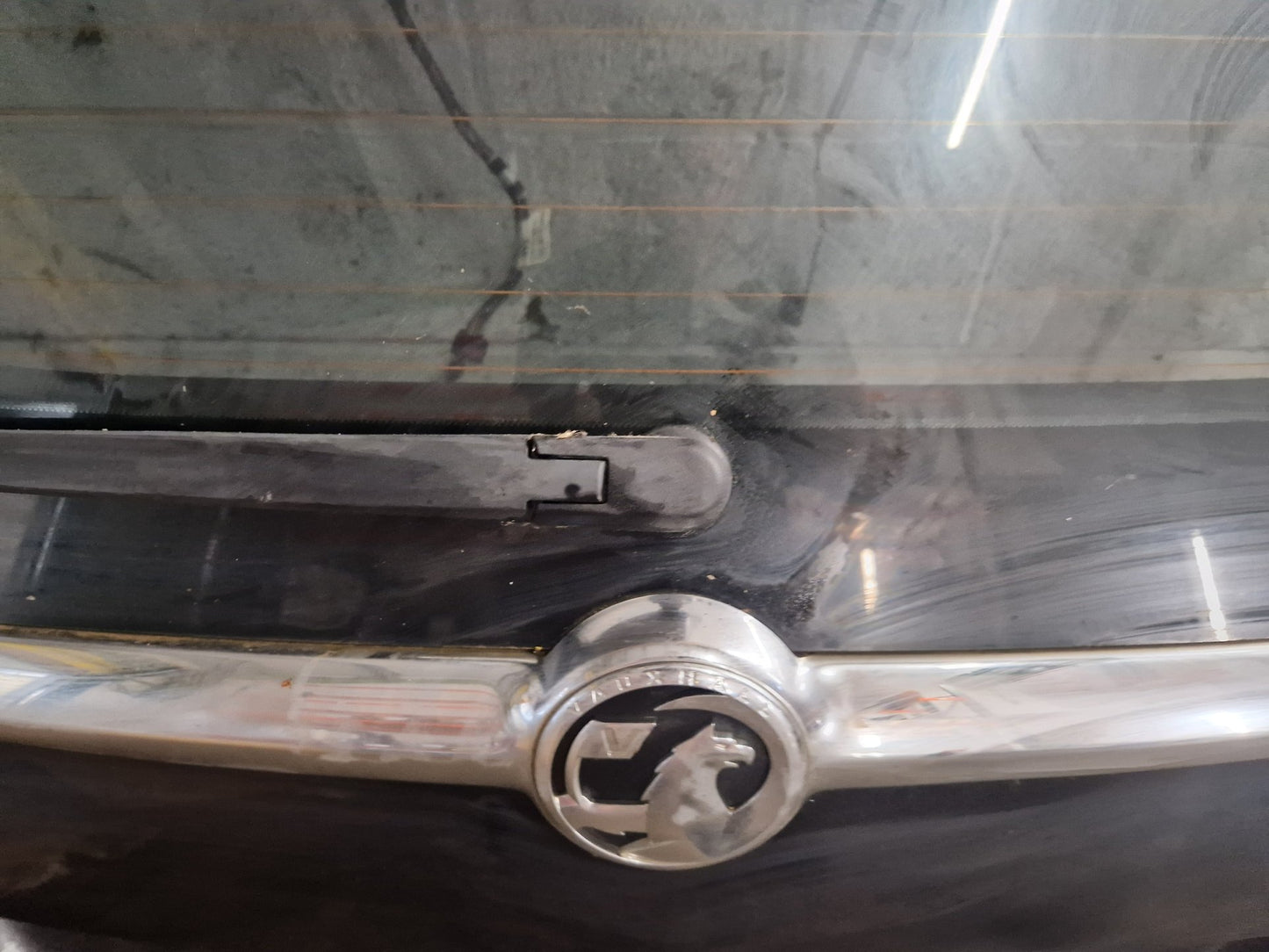 Vauxhall Zafira MK3 (C) (A3470) MPV Genuine Rear Tailgate Bootlid in Black GAR