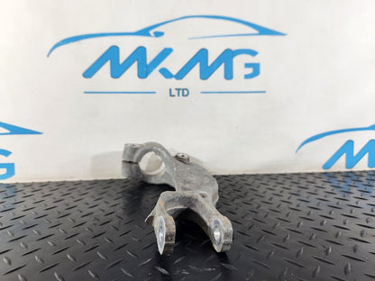 16-19 AUDI A4 B9 AVANT ULTRA SPORT FRONT RIGHT SIDE SHOCK ABSORBER HOLDER 8W0038