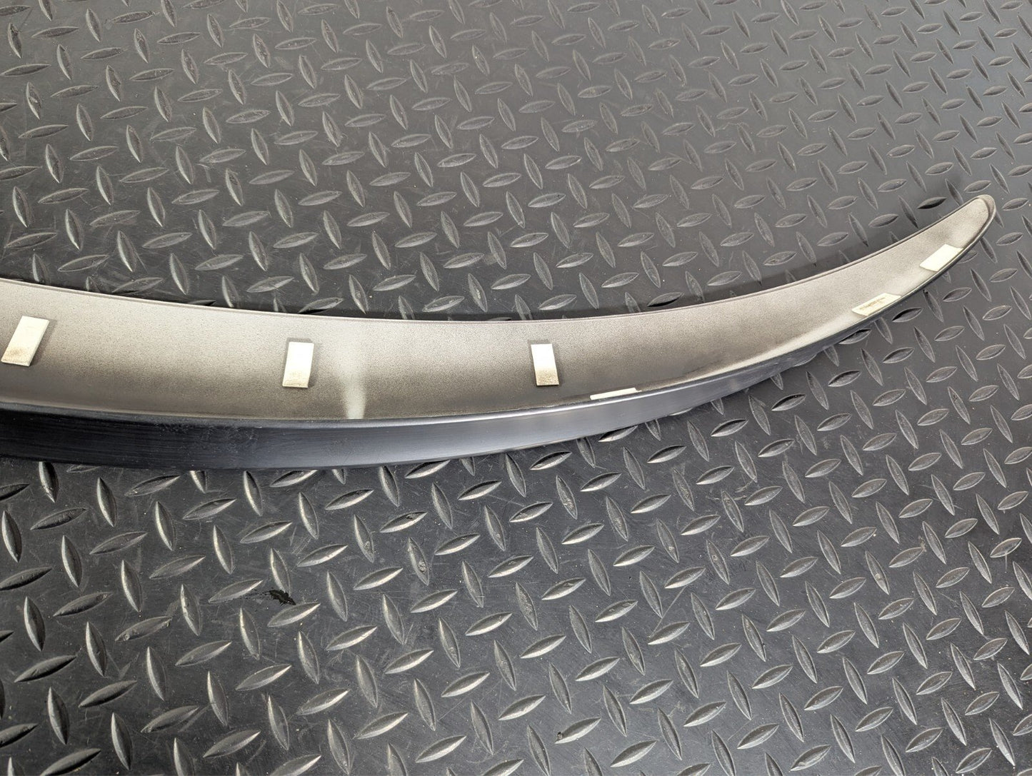 13-19 MERCEDES BENZ CLA C117 REAR SPOILER IN SILVER