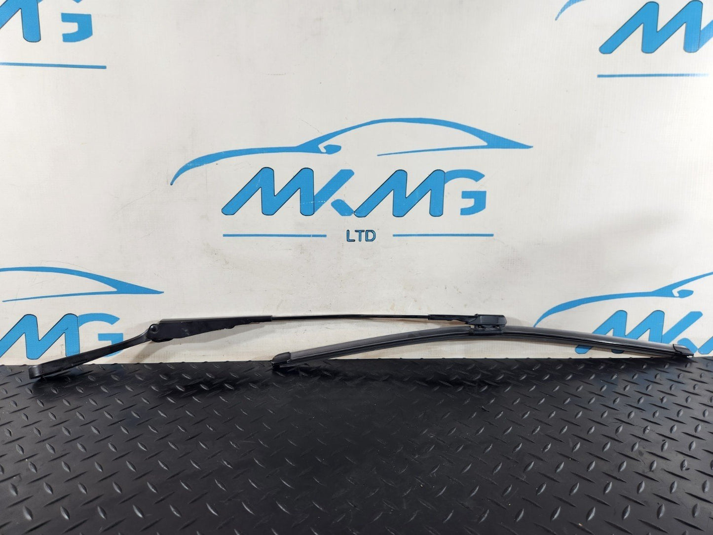 16-22 MERCEDES BENZ X253 O/S RIGHT FRONT WIPER ARM A2538203000
