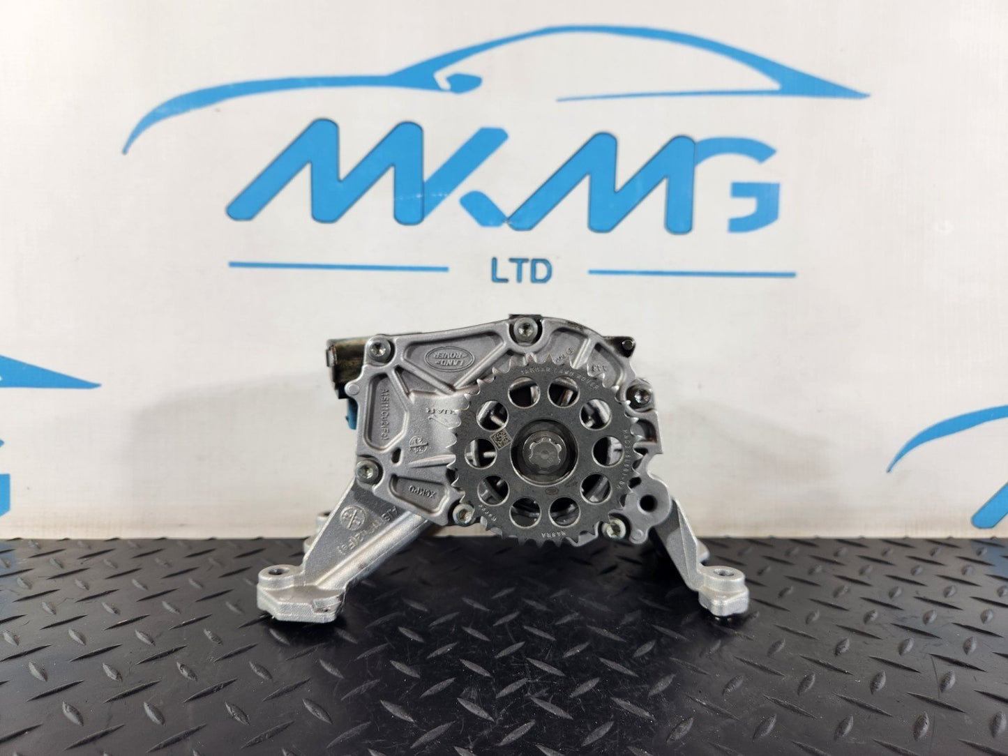 19-ON RANGE ROVER EVOQUE L551 2.0 DIESEL OIL PUMP M4D36L079
