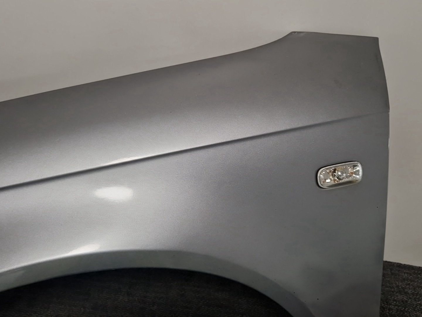 Audi A4 B7 Saloon Front Left N/S Passenger Wing Fender Panel in Quartz Grey Metallic Q4/ Y7G