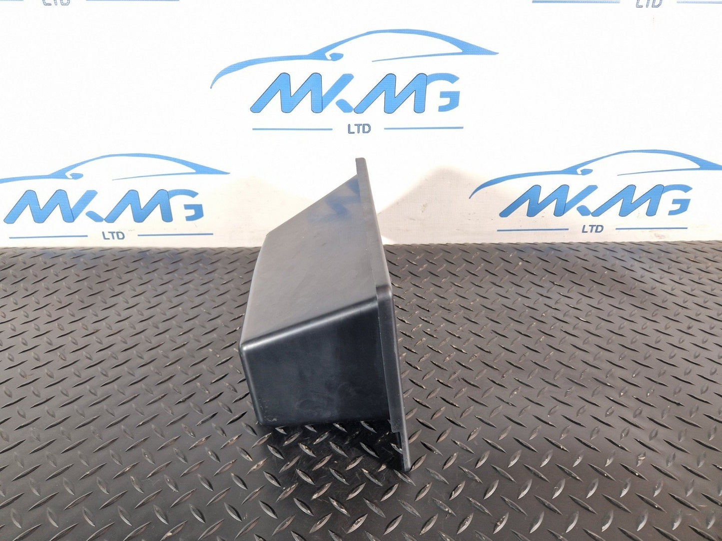 11-19 MERCEDES BENZ ML W166 REAR BOOT SIDE STORAGE BOX TRAY A1668400074