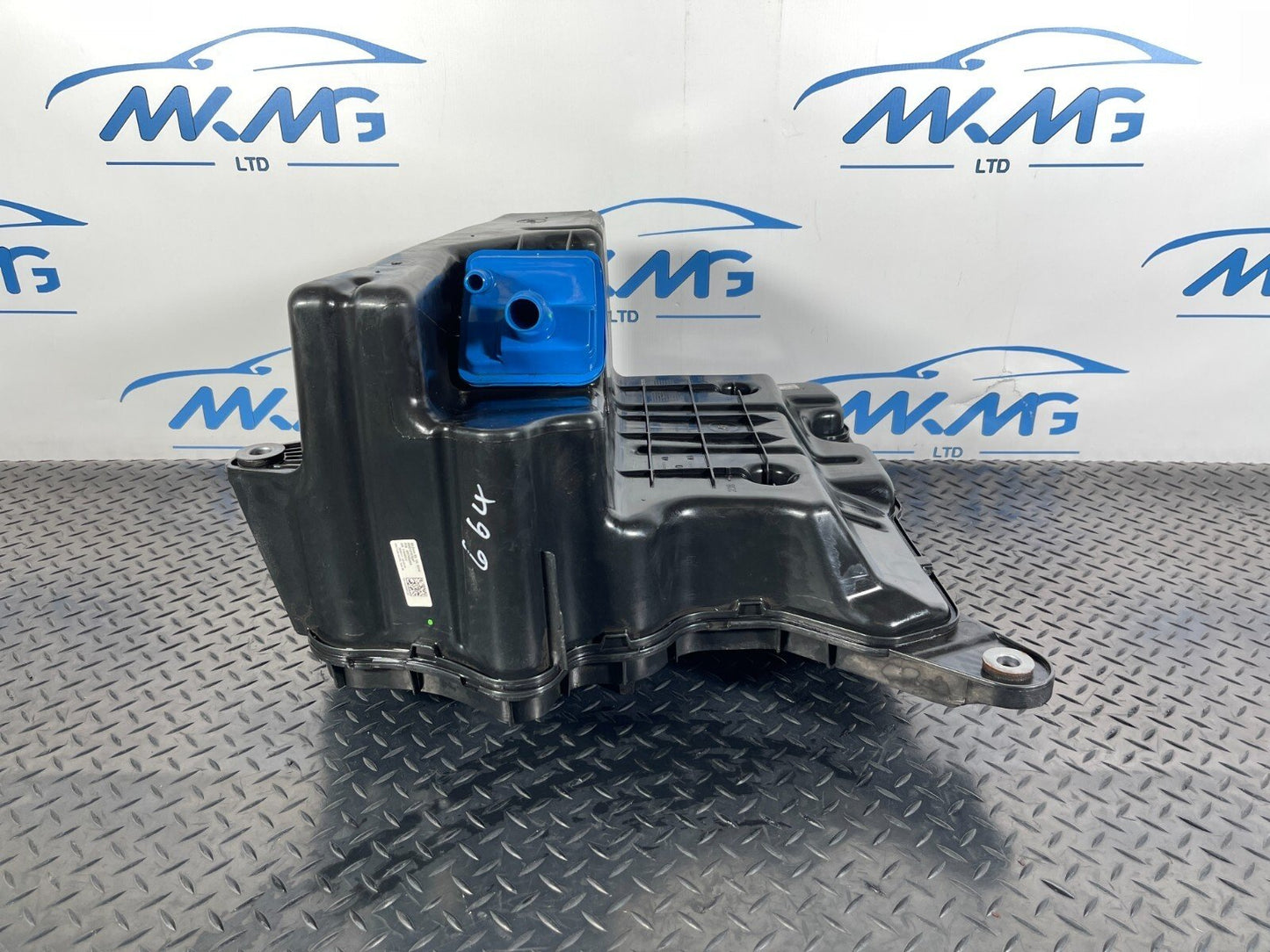 16-23 AUDI A5 F5 SPORTBACK S-LINE GENUINE 12L AD-BLUE FUEL TANK 8W0131878AP