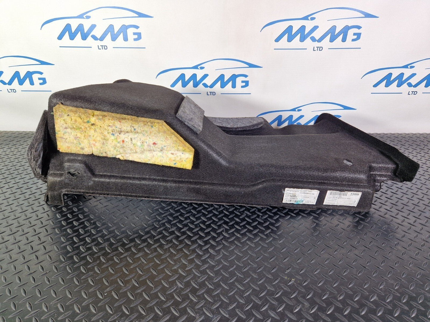 13-19 MERCEDES BENZ CLA C117 AMG GENUINE BOOT SIDE TRIM CARD RIGHT A1176900141