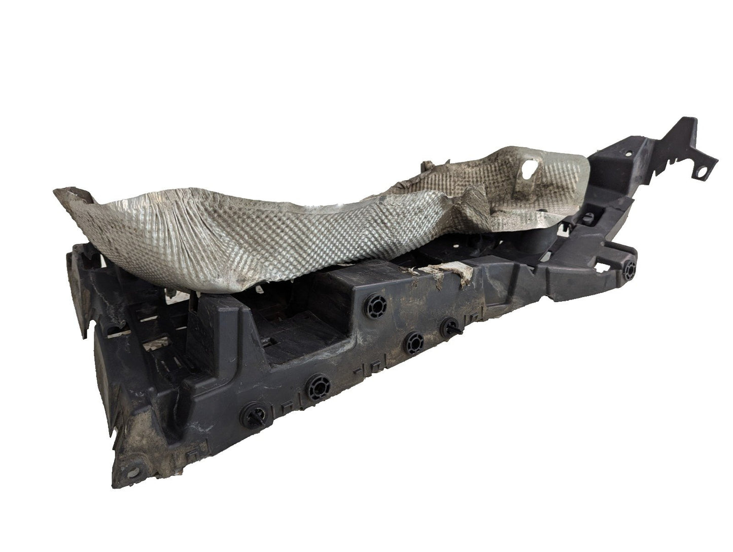 17-ON LAND ROVER DISCOVERY REAR BUMPER RIGHT MOUNT BRACKET KY3217A881 KY3211430