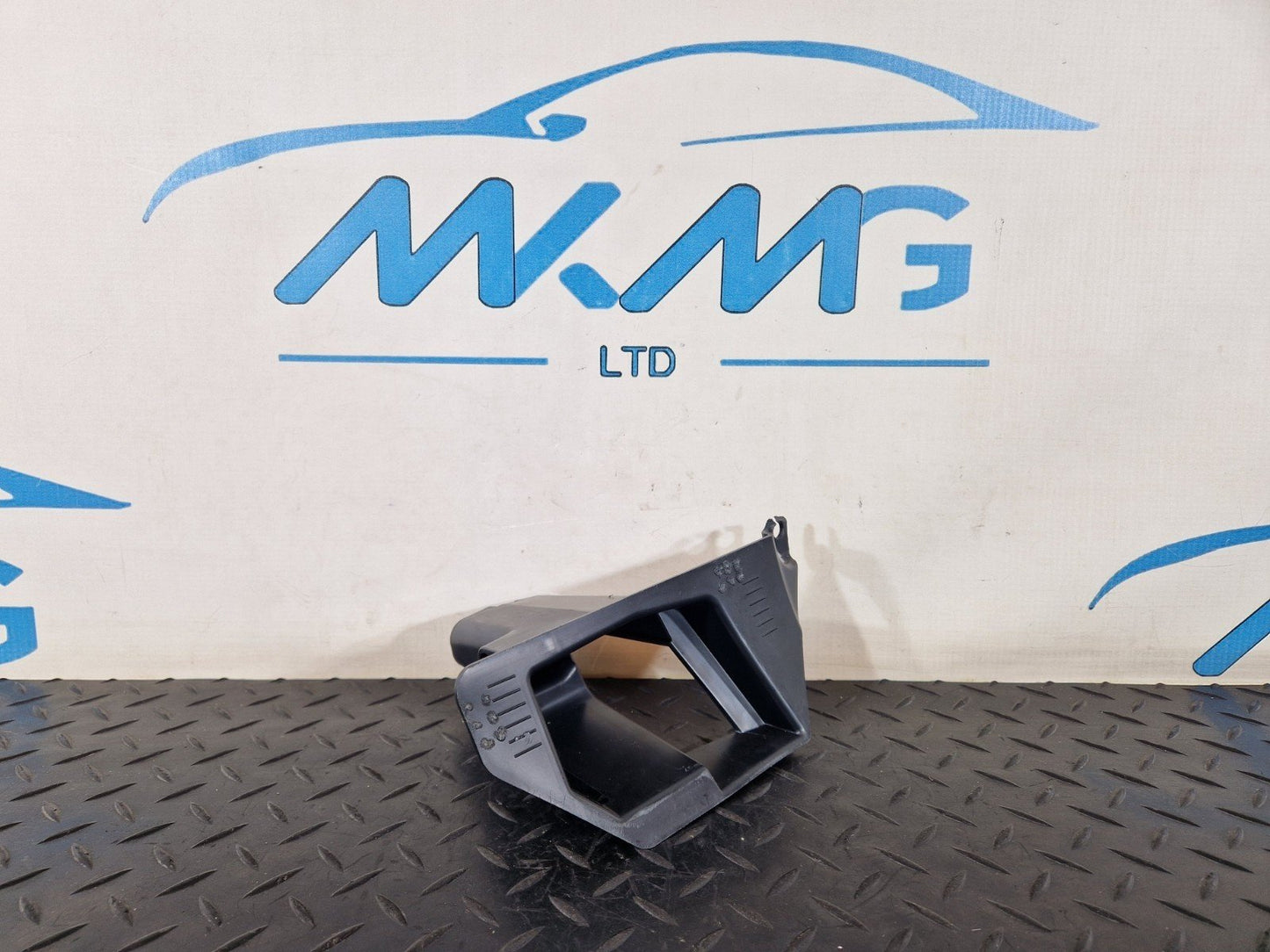 14-23 MERCEDES VITO W447 OEM FRONT RIGHT SIDE LAMP BRACKET A4476928801 1229539X
