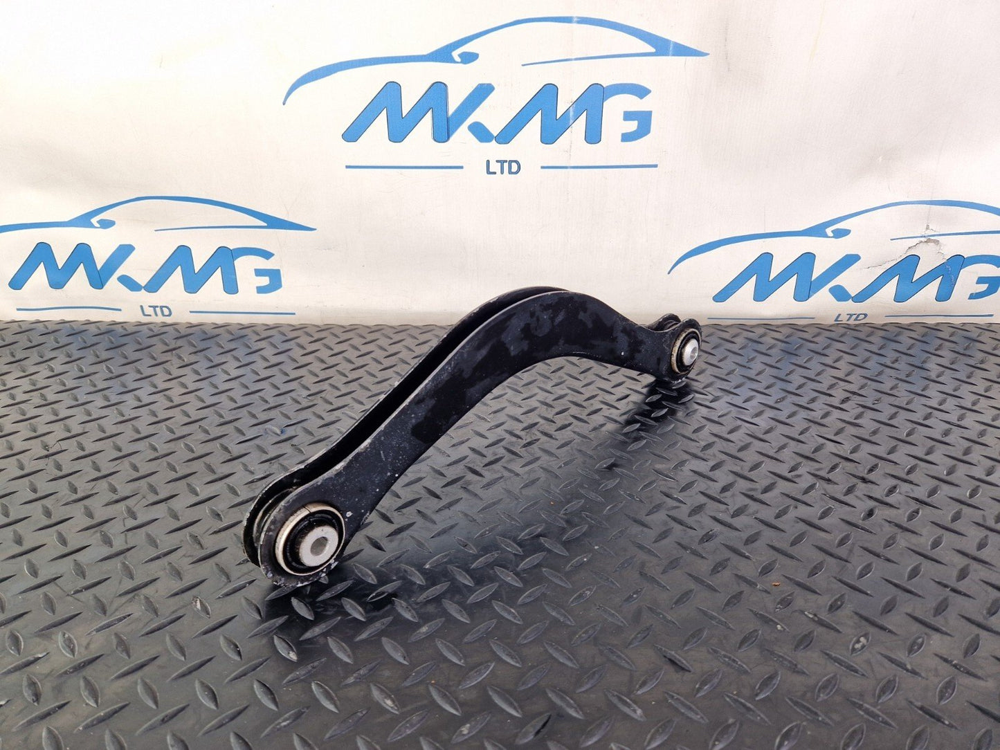 16-19 AUDI A4 B9 GENUINE OEM REAR RIGHT O/S WISHBONE CONTROL ARM 8W0505398F