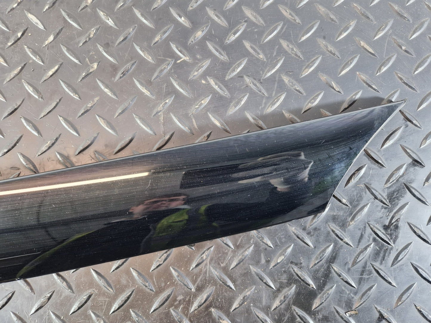 Range Rover Evoque L551 Front Right O/S Genuine Exterior Moulding K8D2-025A52-AC