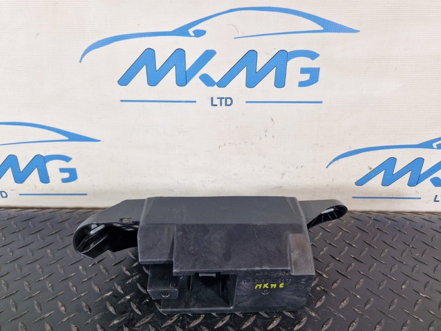 Mercedes-Benz A B Class W176 W246 Battery Surround Trim Box Bracket A2465409611
