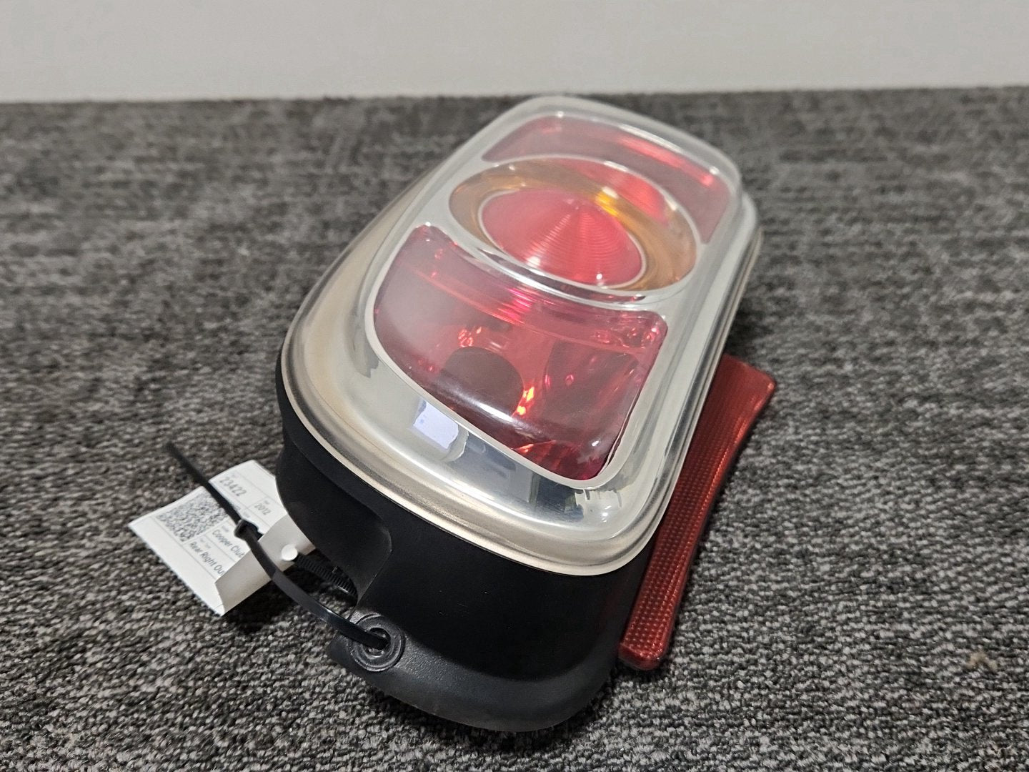 2012 Mini Cooper Clubman R55 - Rear Right Outer Light