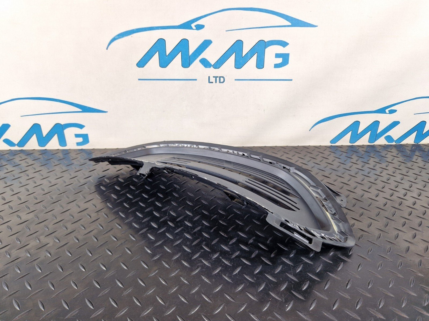 13-19 MERCEDES BENZ CLA C117 AMG RIGHT DRIVER SIDE FRONT BUMPER A1178852322