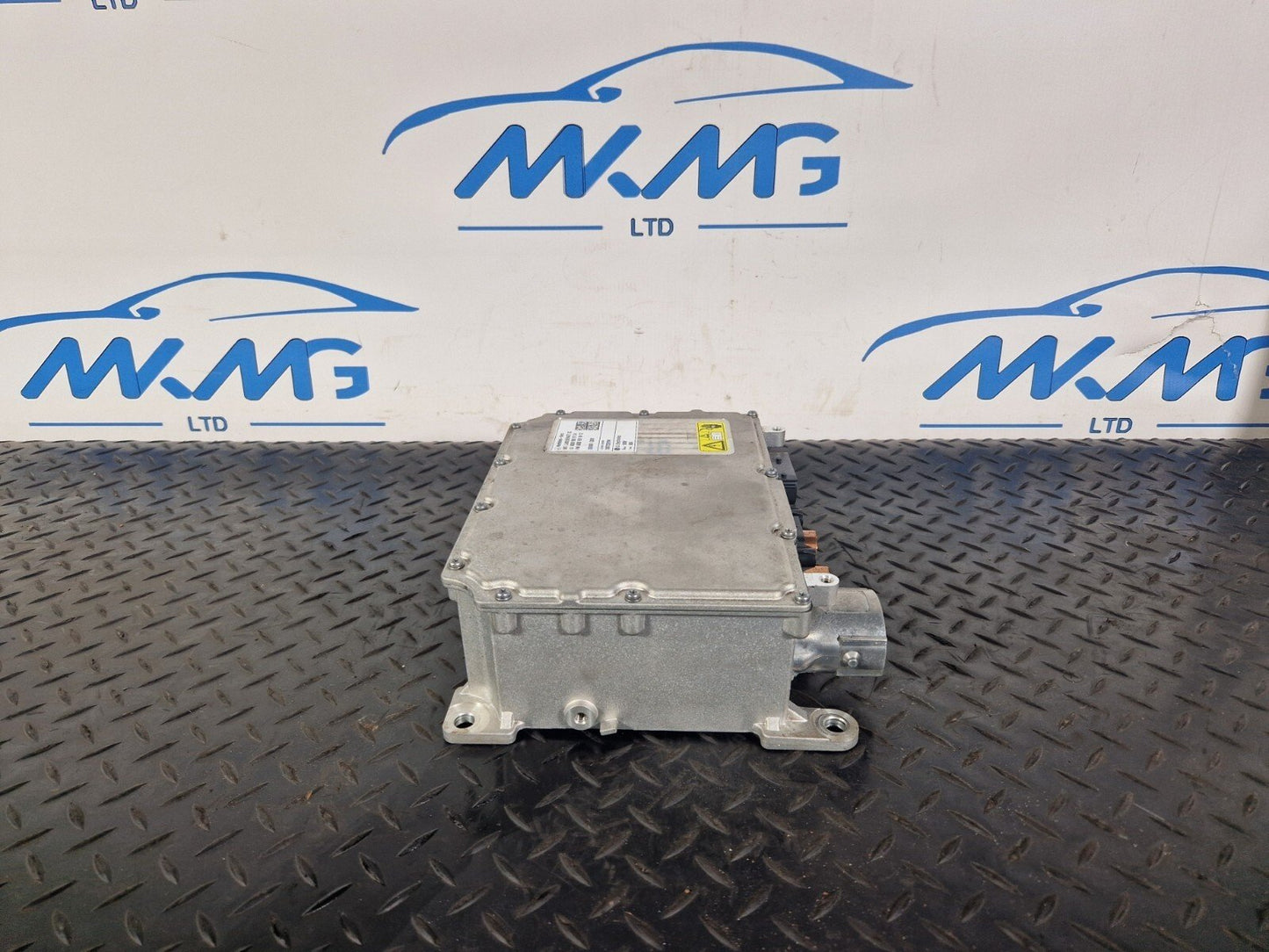 19-ON MERCEDES BENZ A CLASS EQ W177 BATTERY CONTROL UNIT A0009009724