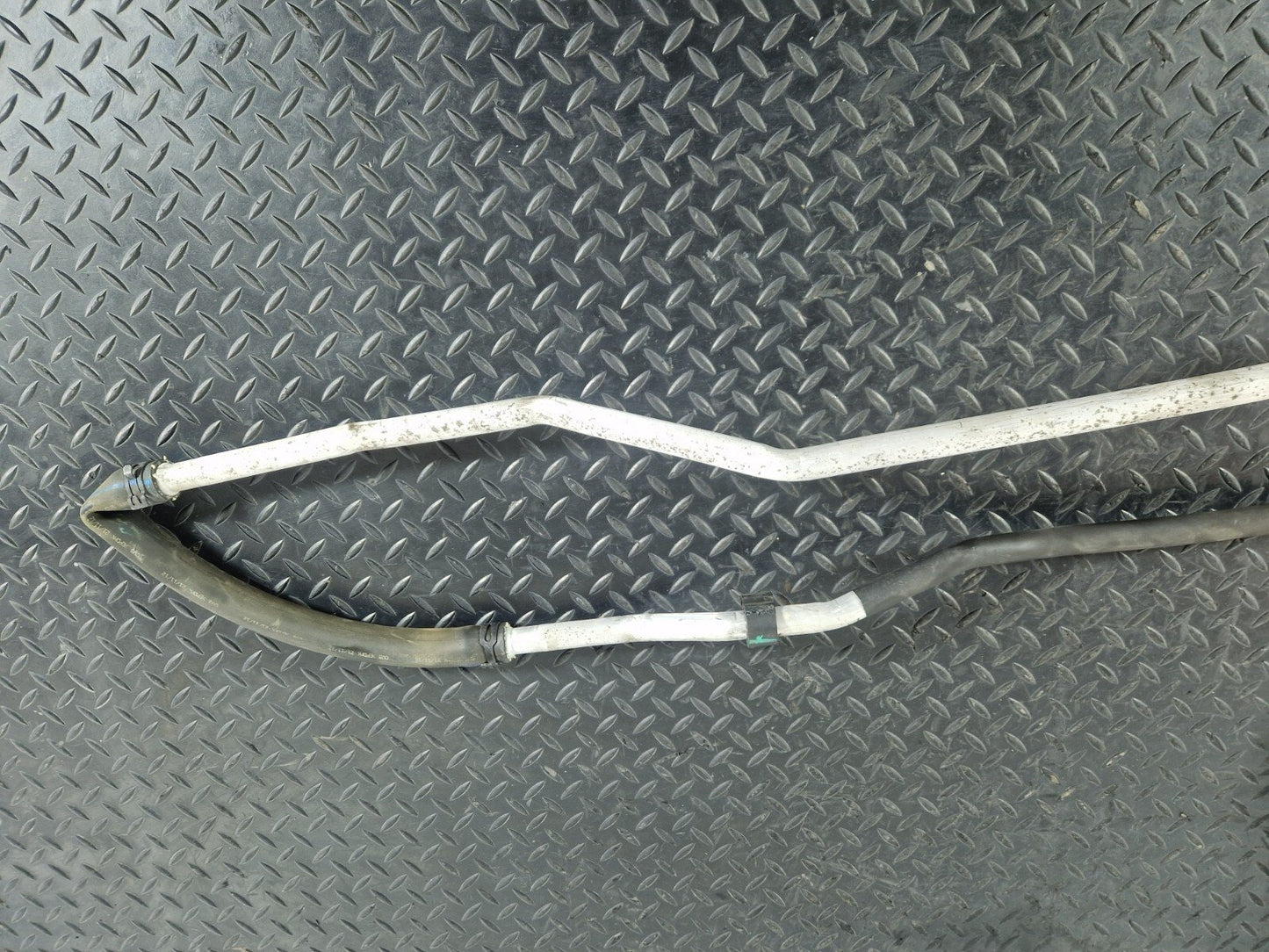 10-15 AUDI Q7 4L OEM 3.0 TDI CRCA ENGINE COOLANT WATER HOSE PIPE TUBE 7L0815802