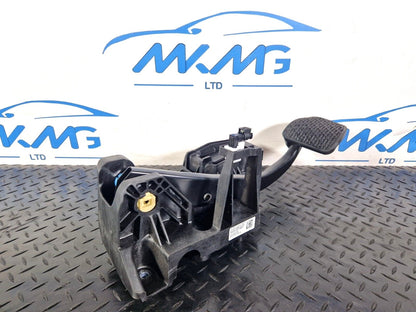 18-ON MERCEDES BENZ A CLASS W177 1.5CDI AUTO GENUINE BRAKE PEDAL A2472900100