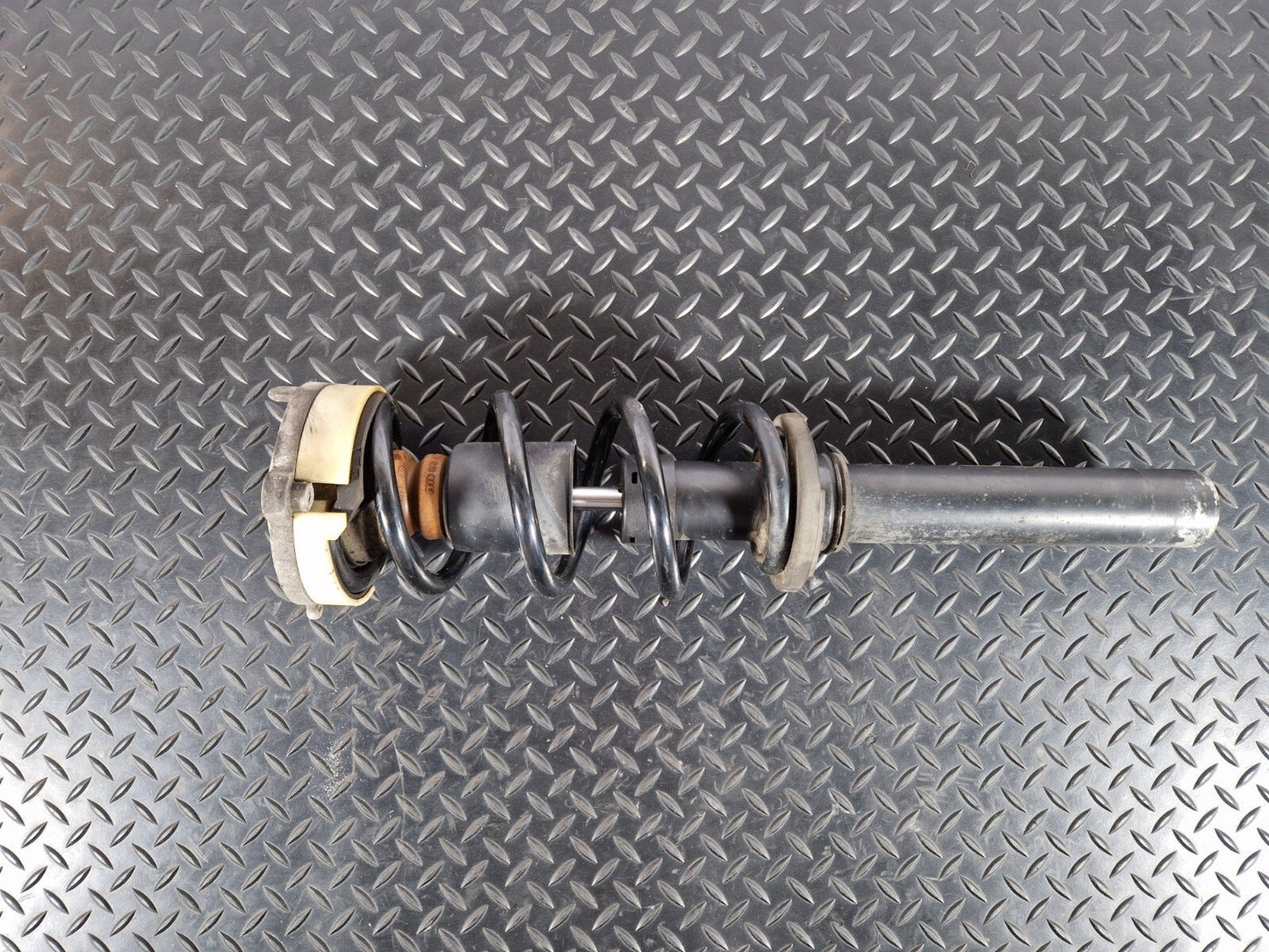AUDI A5 F5 A4 B9 S-LINE FRONT COMPLETE SHOCK ABSORBER FITS BOTH SIDE 8W0413031BA