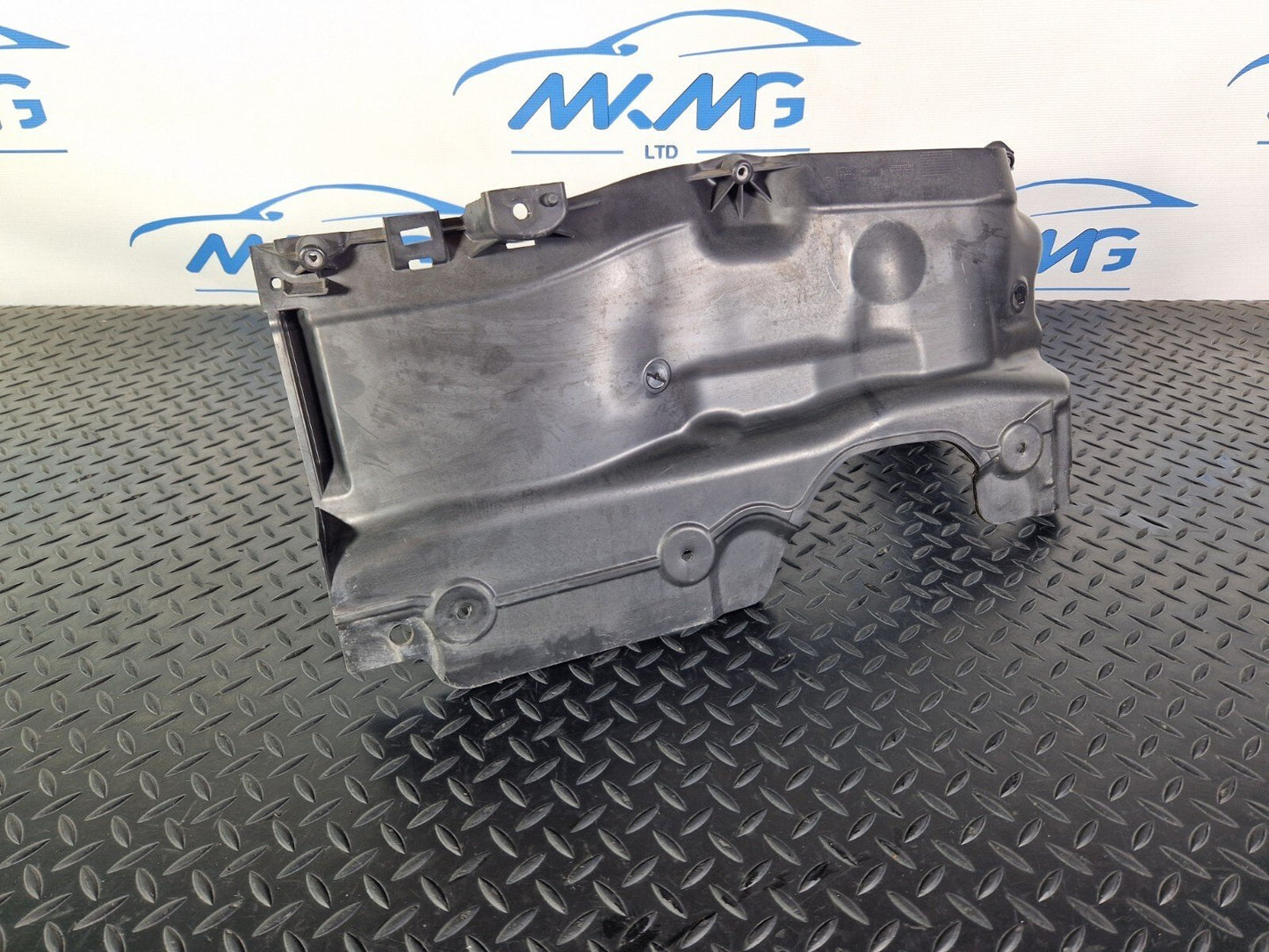 14-21 BMW 2 SERIES 218d GRAN TOURER F46 OEM BULKHEAD LOWER SECTION TRIM 7290814