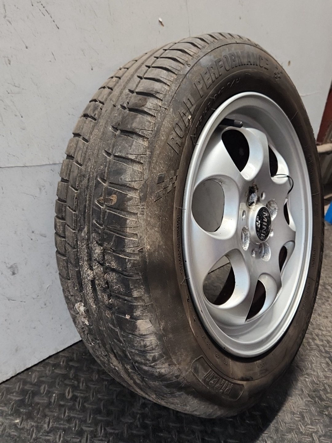 2012 Mini Cooper Clubman R55 15" Alloy Wheel with Tyre 175/65/15 ~6mm 1512458