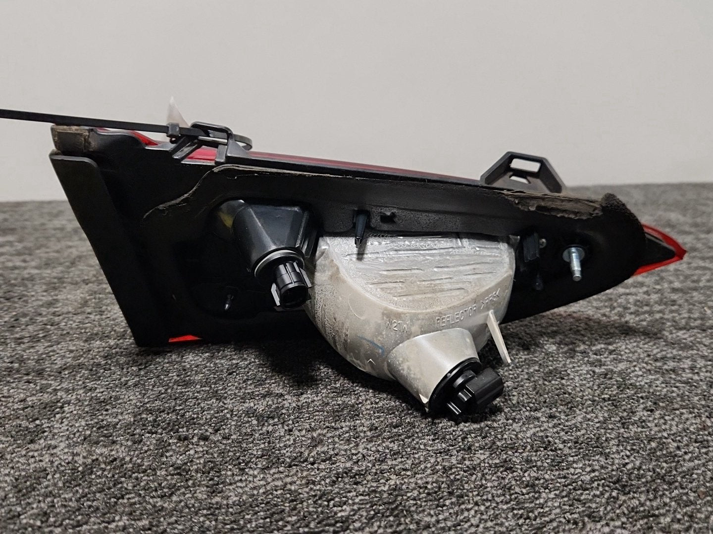 2013 Mazda 6 MK3 (GJ) Genuine Rear Right O/S Driver Inner Tail Light 132-41978