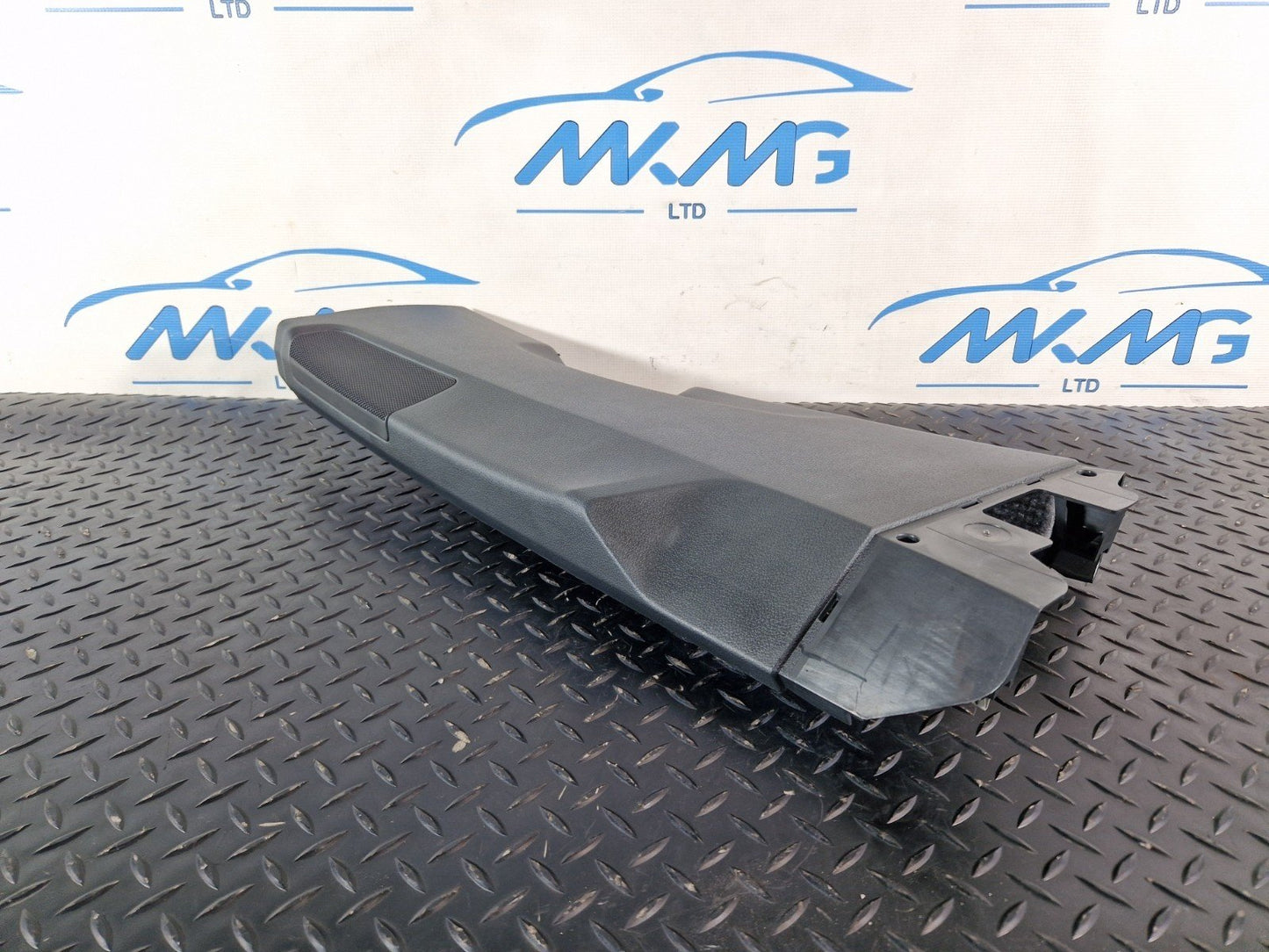16-20 AUDI Q7 4M GENUINE LEFT N/S B-PILAR TRIM COVER IN BLACK 4M0867239