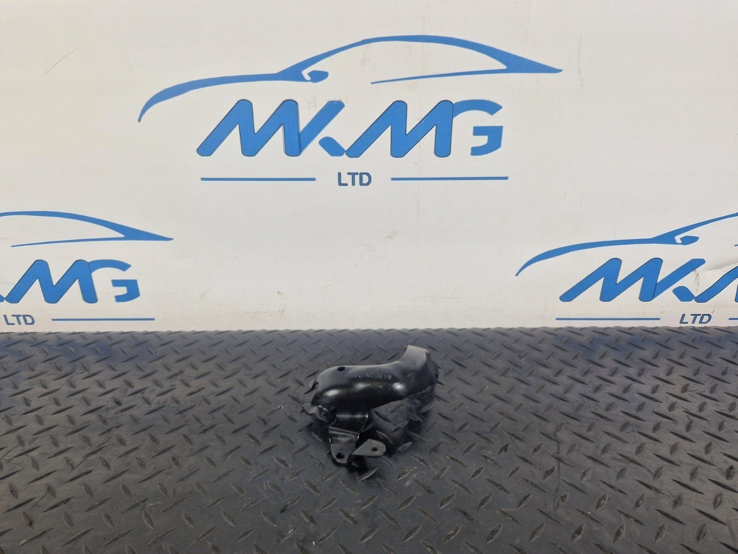 14-21 MERCEDES BENZ C W205  EXHAUST  BRACKET HOLDER A6510780784
