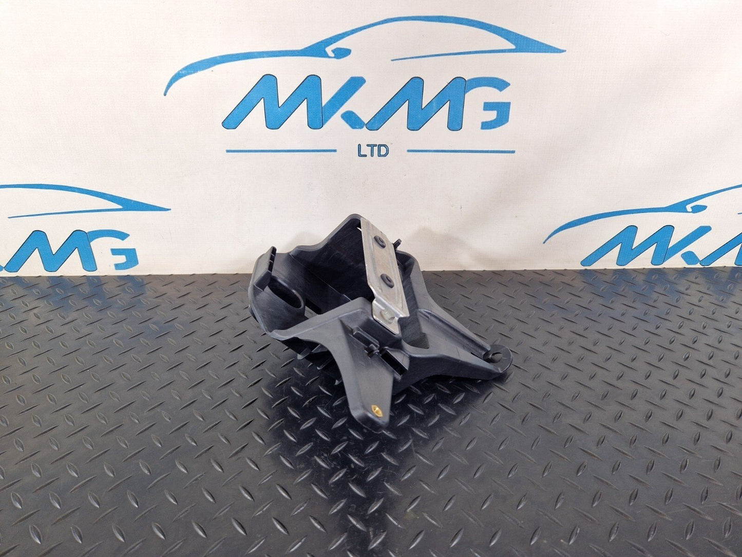 Mercedes-Benz Unknown Part Type A2055451640