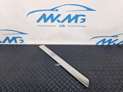 19-ON MERCEDES BENZ CLA C118 GENUINE FRONT DOOR SILL COVER TRIM A1186804800