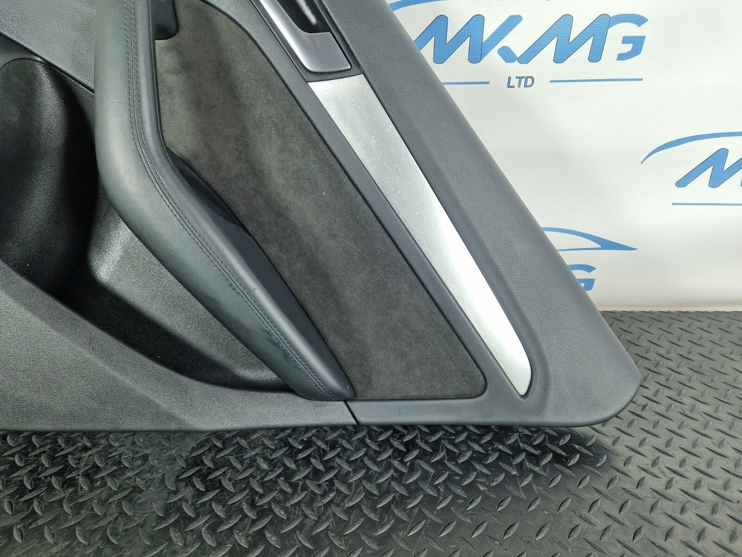 12-17 AUDI Q5 8R OEM REAR RIGHT O/S DOOR CARD PANEL ALCANTARA TRIM 4G2867304B