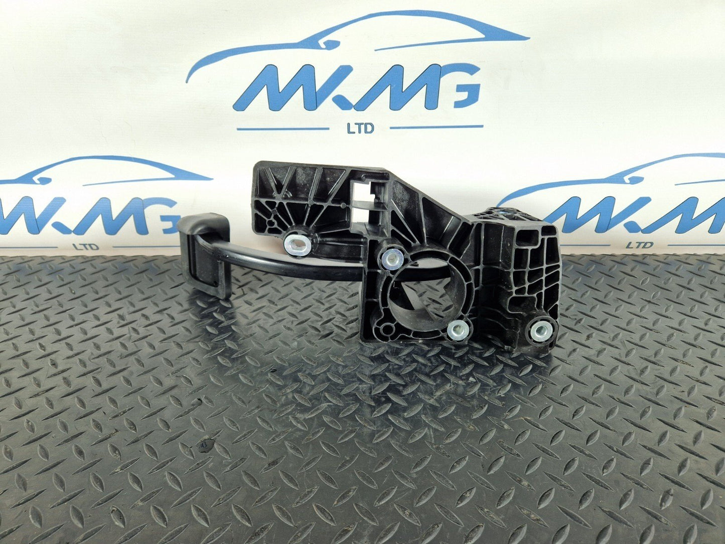 19-ON MERCEDES BENZ A CLASS W177 GENUINE BRAKE PEDAL ASSEMBLY A2472900100