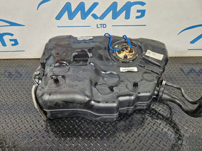 16-19 AUDI A4 AVANT B9 S-LINE DIESEL FUEL TANK WITH PUMP 8W0201021CG