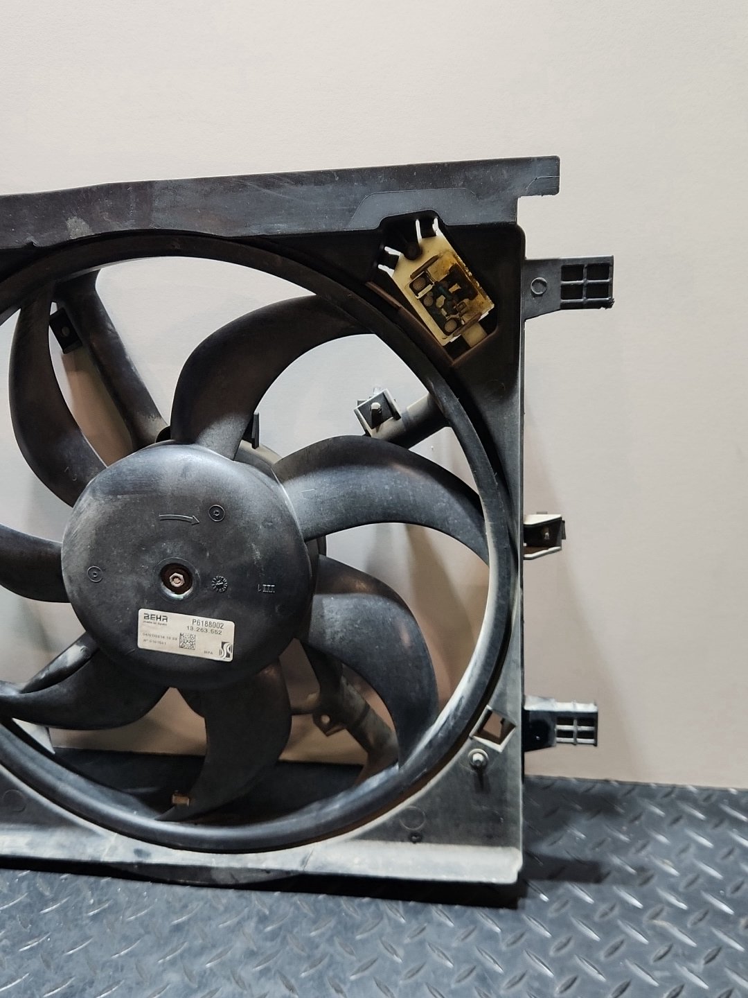 Vauxhall Corsa MK3 (D) (4400) Hatchback 1.2 Petrol Radiator Cooling Fan 13263552