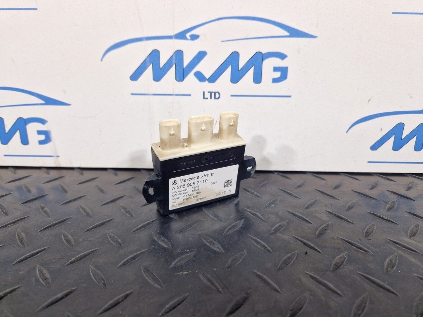 18-ON MERCEDES BENZ SPRINTER W209 REAR PARKING SENSOR ECU MODULE A2059052110