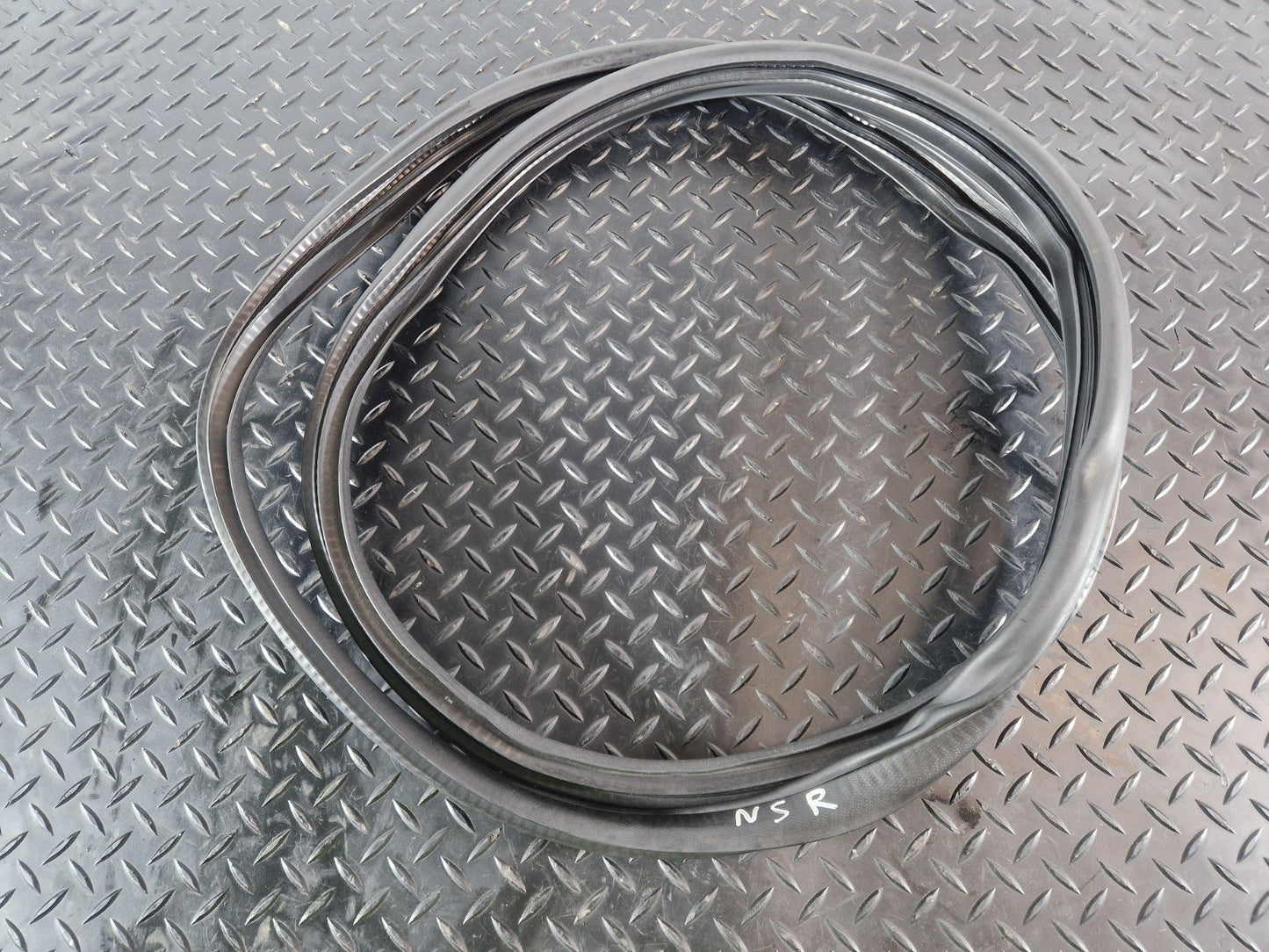 16-22 MERCEDES BENZ X253 REAR DOOR RUBBER SEAL FITS LEFT & RIGHT A1566920176