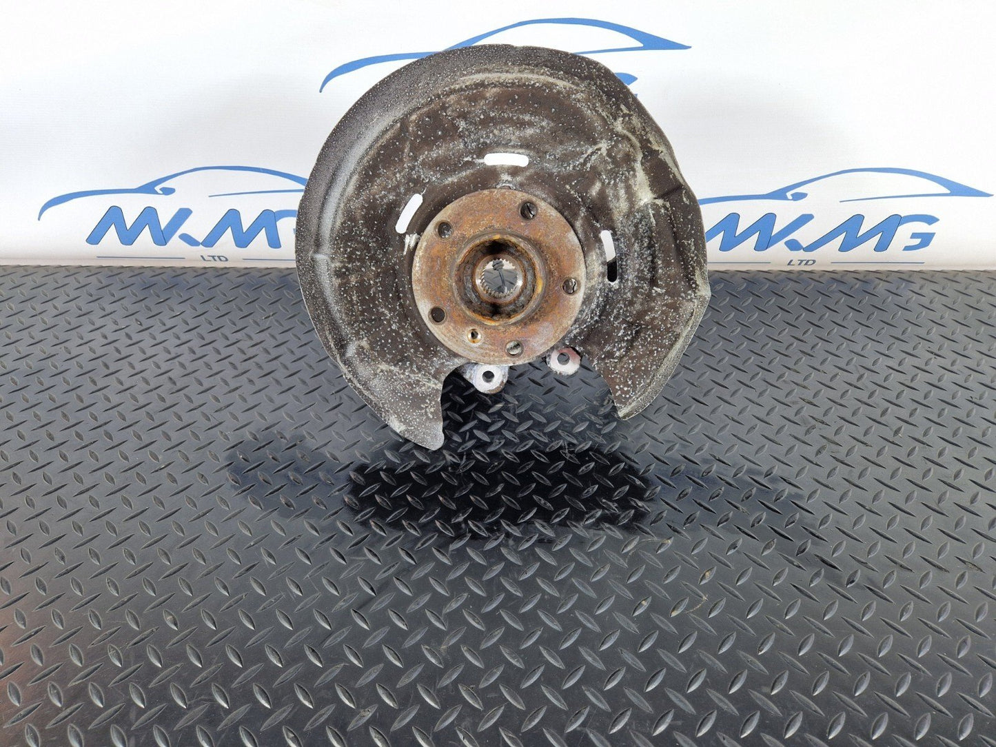 11-18 BMW 6 SERIES F06 GENUINE RHD REAR RIGHT WHEEL HUB 685289