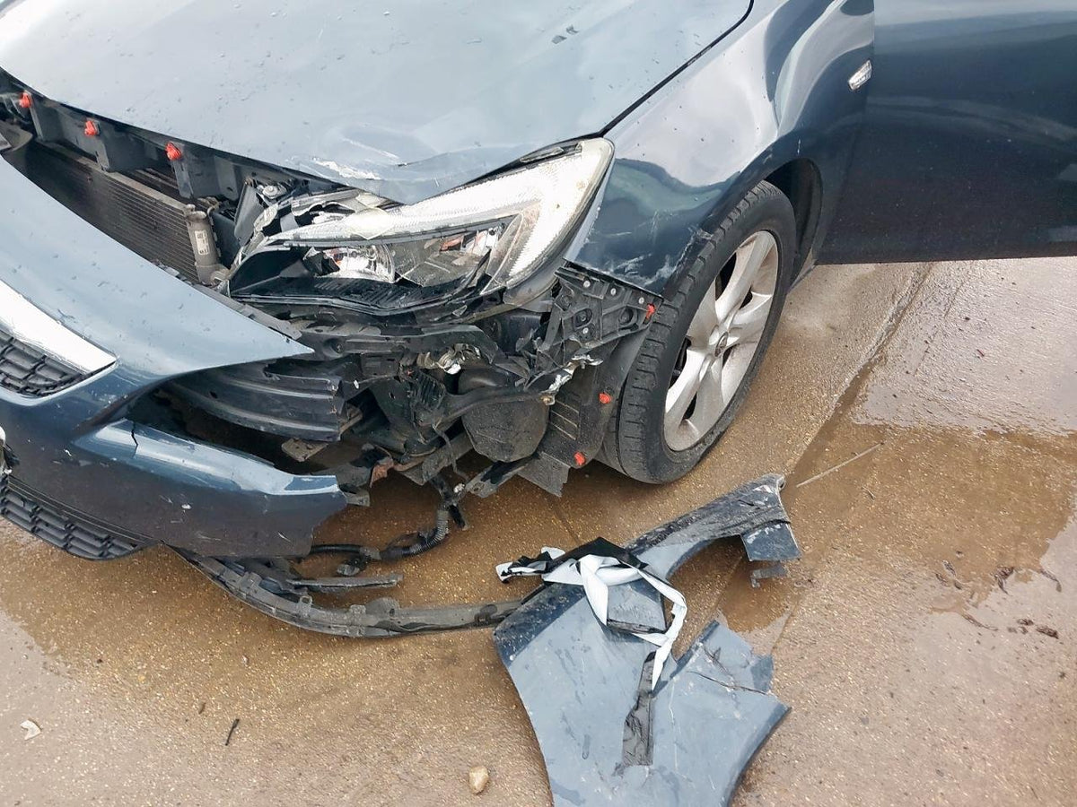 2009-2015 Vauxhall Astra MK6 (J) (A3400)