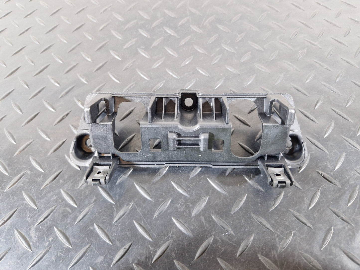 14-19 MERCEDES BENZ GLA X156 OEM DISPLAY SCREEN HOLDER BRACKET A1766806900