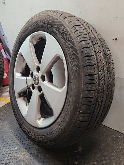 Vauxhall Mokka MK1 (G1U0) 17" Alloy Wheel with Tyre 215/60/17 ~5mm