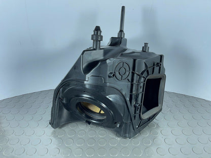 Audi A4 B9 1.4 petrol Air Filter Housing 8W0133835F