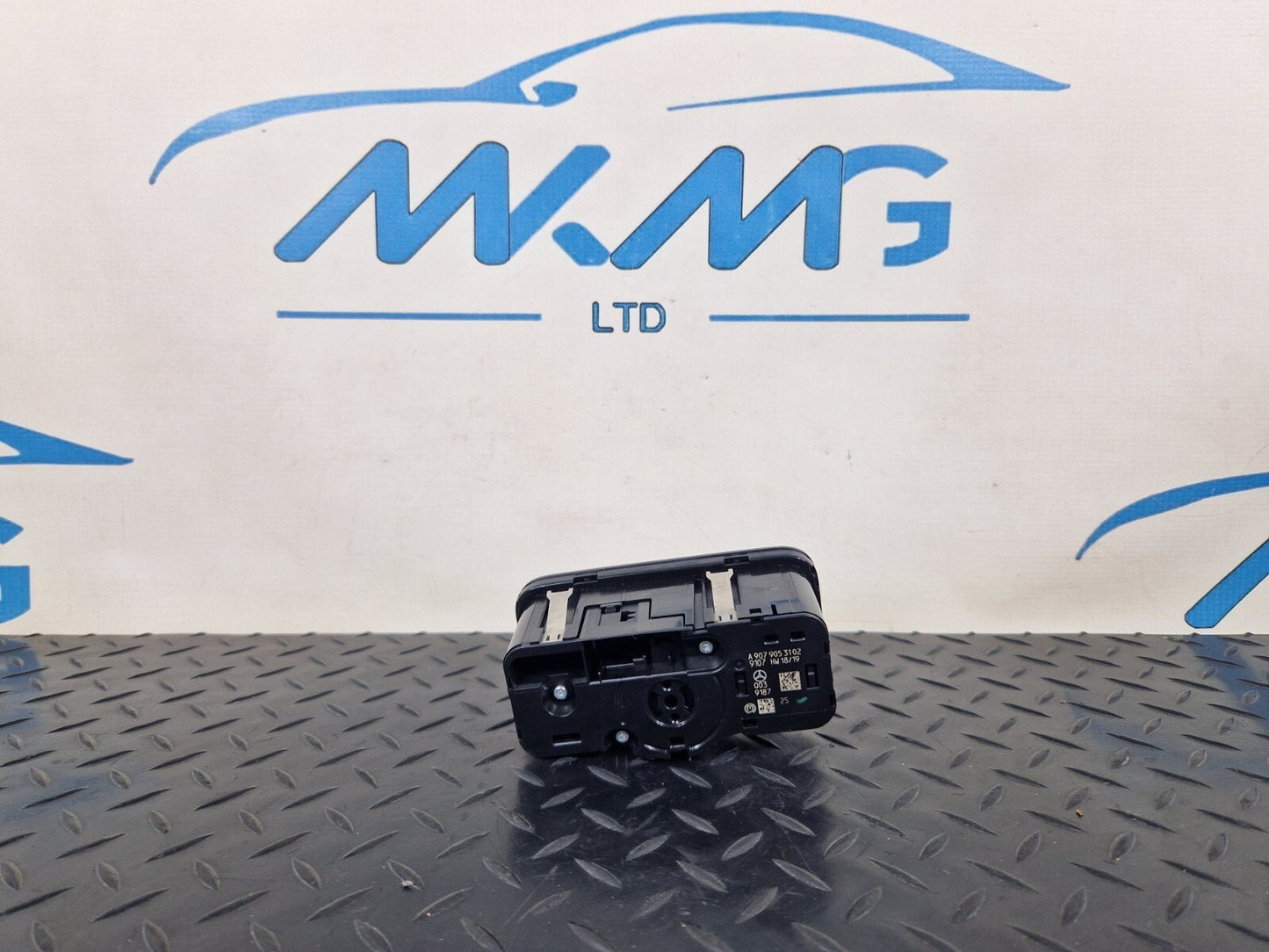 Mercedes-Benz Sprinter W907 Genuine Headlight Control Switch A9079053102