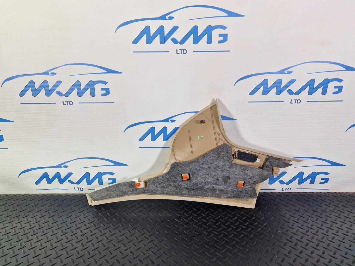 14-21 MERCEDES BENZ W205 ESTATE OEM D-PILLAR TRIM REAR LEFT N/S SIDE A2056908703