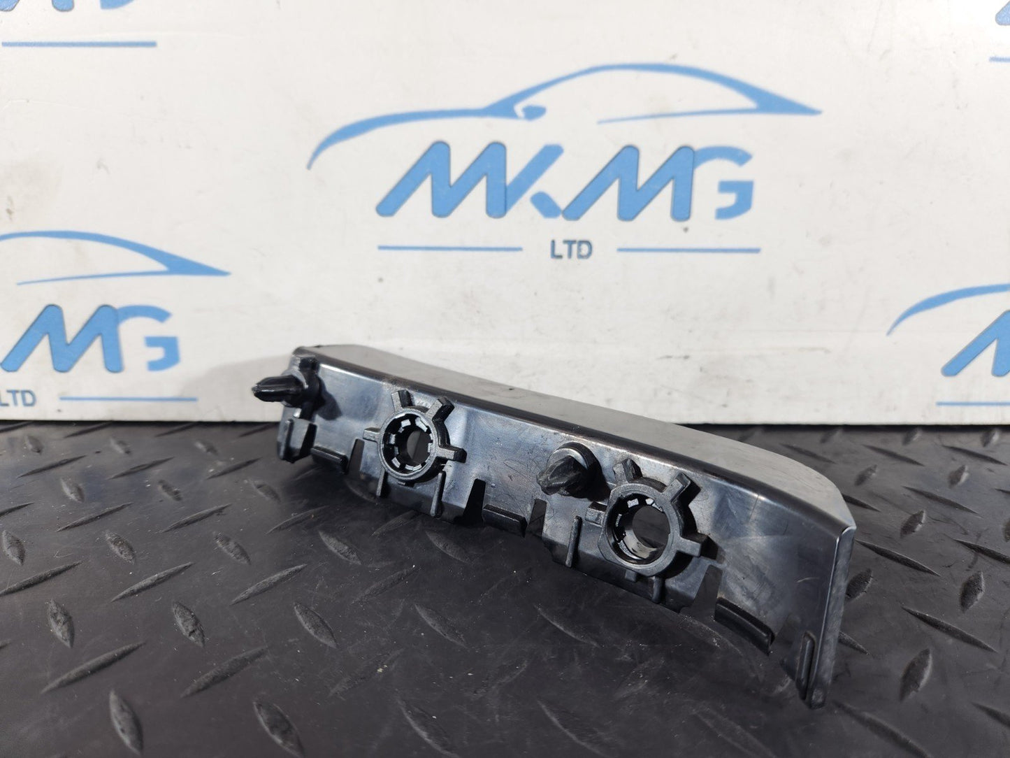 13-23 RANGE ROVER SPORT L494 REAR RIGHT BUMPER BRACKET MOUNT DK62-17B932-BE