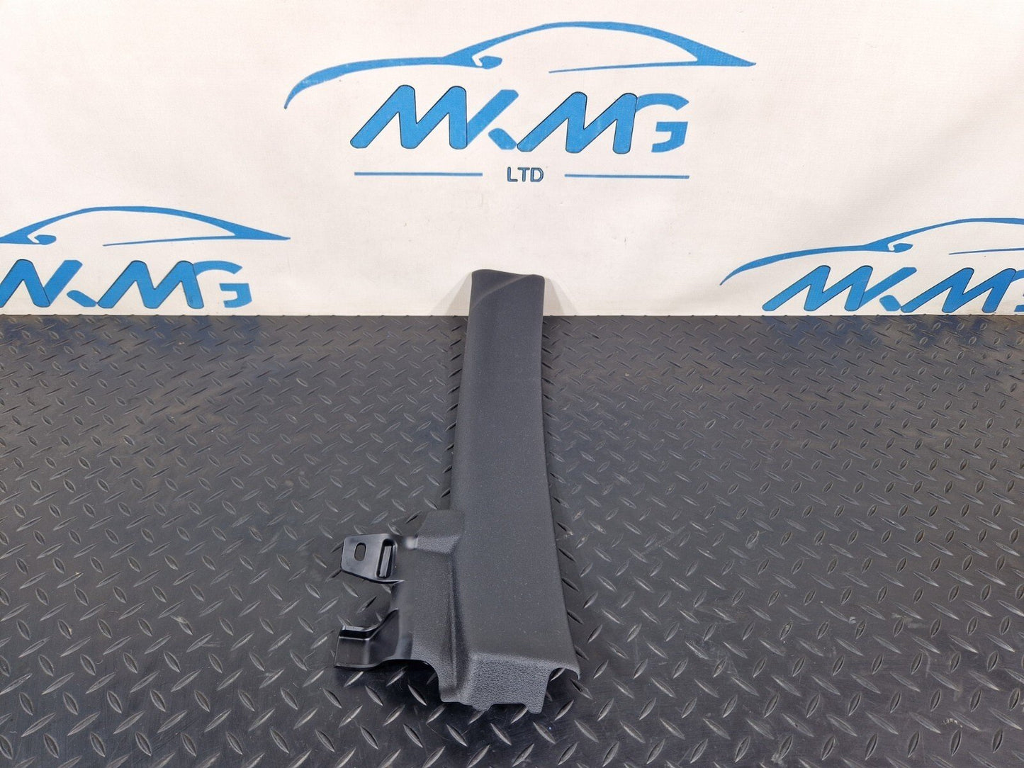 20-24 BMW 1 SERIES F40 REAR DOOR ENTERANCE TRIM RIGHT DRIVER SIDE 7444942