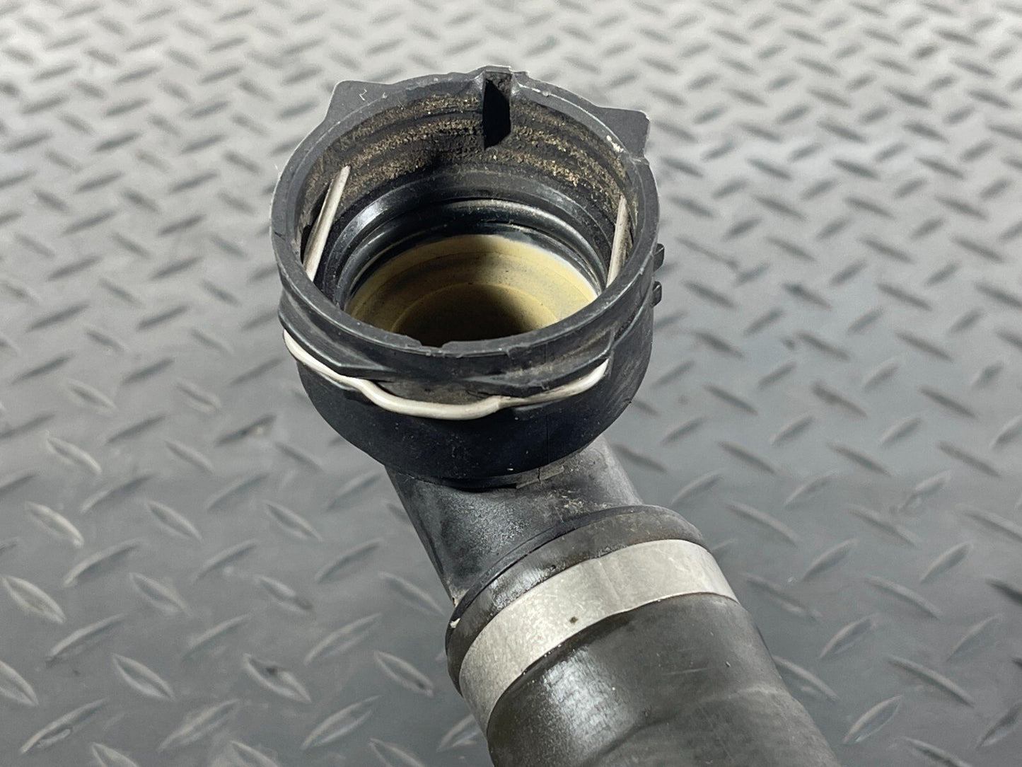 2019-ON  LAND ROVER DISCOVERY L550 COOLANT HOSE PIPE K8D28260AC