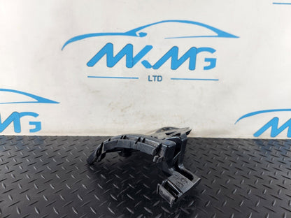 19-ON MERCEDES BENZ B CLASS W247 REAR BUMPER BRACKET MOUNT RIGHT A2478851900